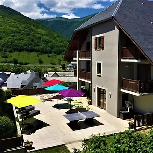 Aparthotel Balcons De La Neste ***